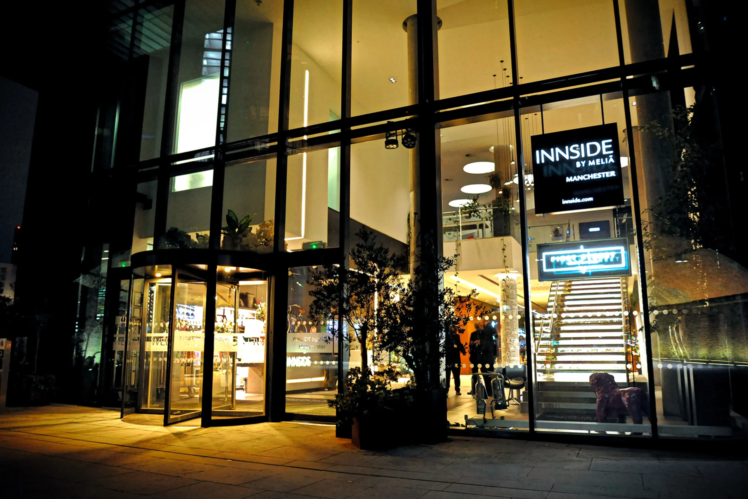 Professional Hotel Concierge Security London - Protecting your guests and staff.